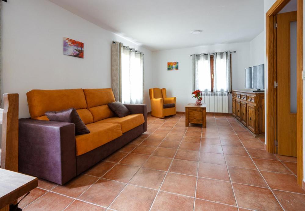 Hostal Antiguo Hospital Linares de Mora Eksteriør billede