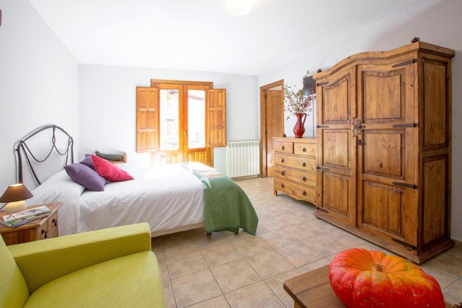 Hostal Antiguo Hospital Linares de Mora Eksteriør billede