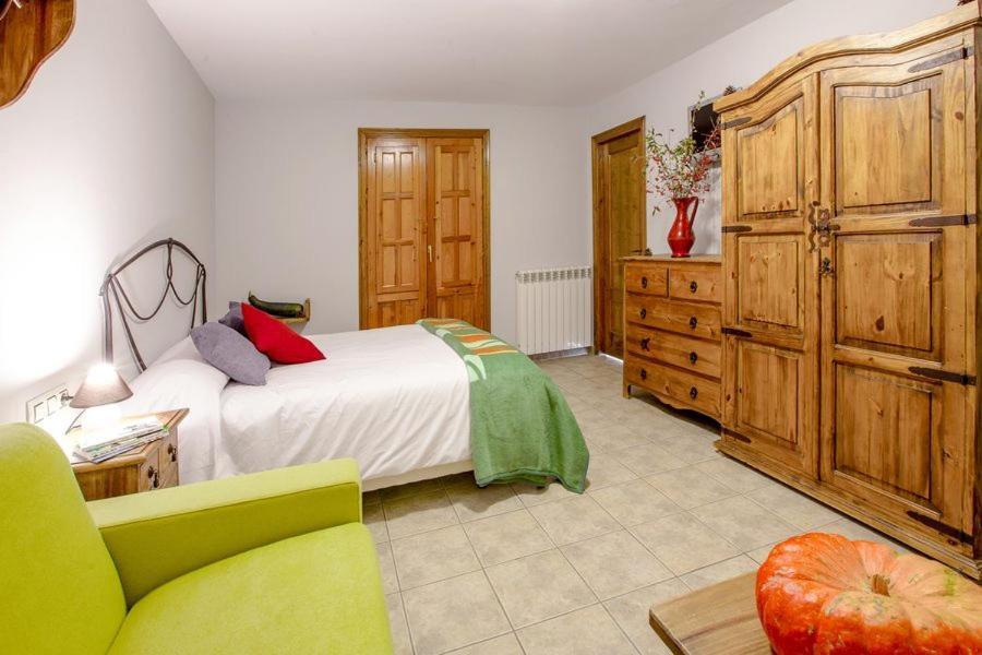 Hostal Antiguo Hospital Linares de Mora Eksteriør billede