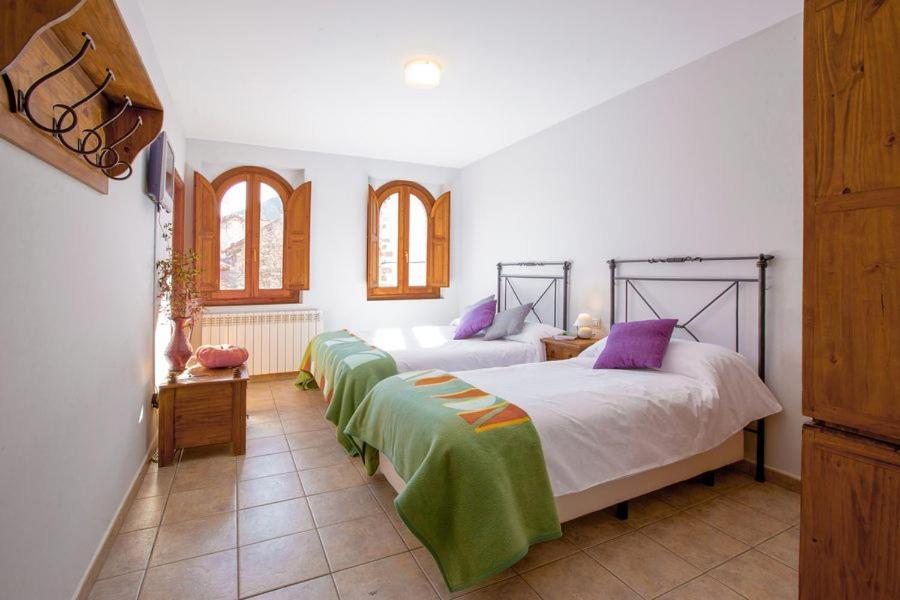 Hostal Antiguo Hospital Linares de Mora Eksteriør billede