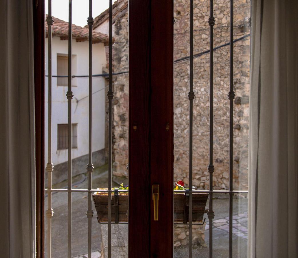 Hostal Antiguo Hospital Linares de Mora Eksteriør billede